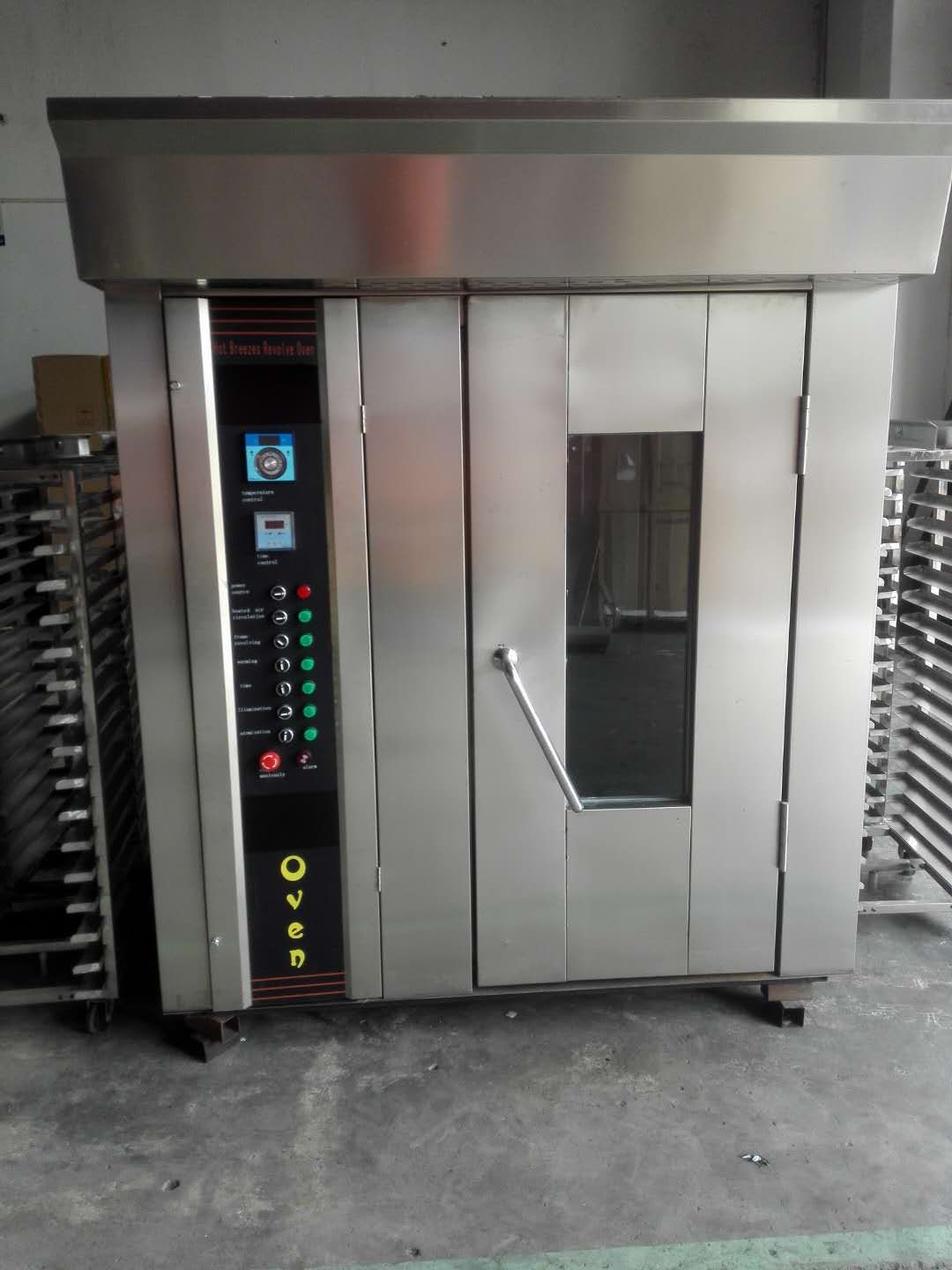 16 trays diesel rotary oven loading 20' Container