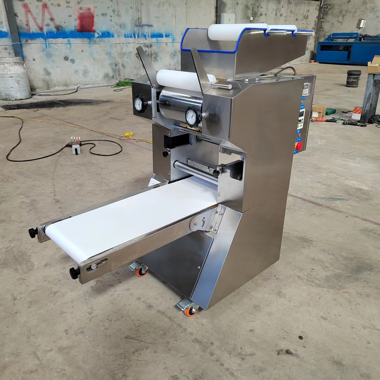 Japan Noodle making machine